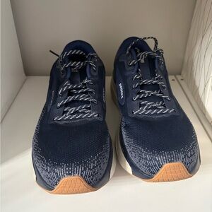 Brooks Men's Blue and Tan Athletic Shoes